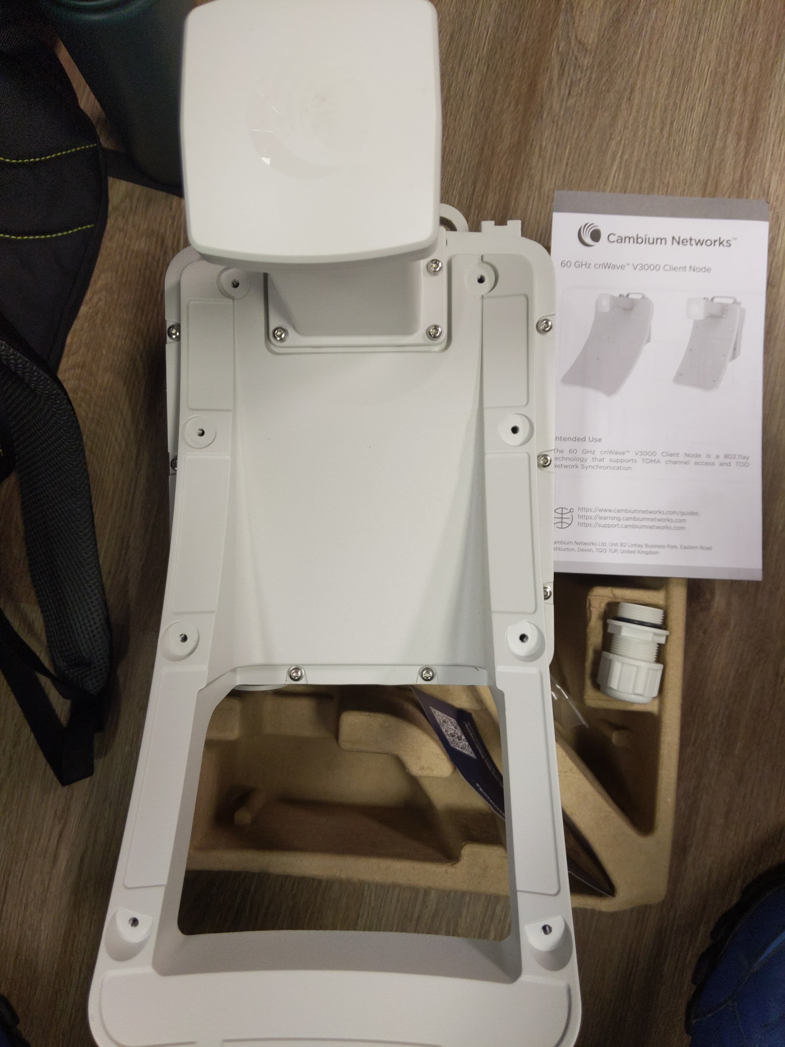 Cambium V3000 CN Radio